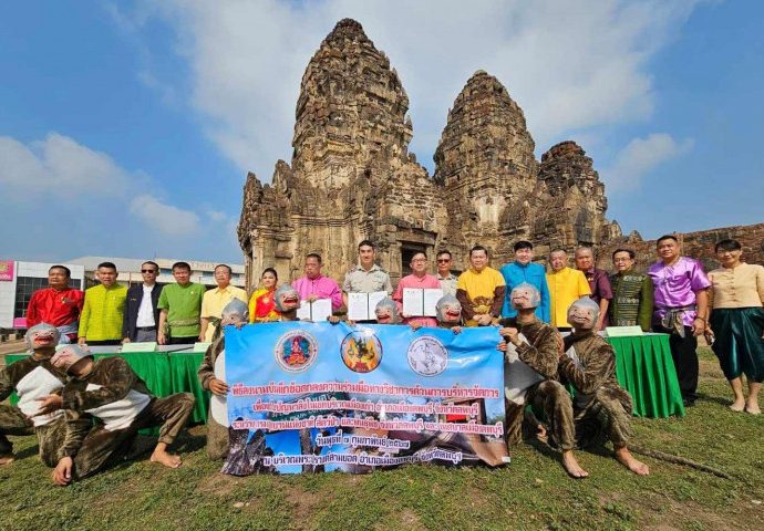 New move to control urban macaques in Lop Buri