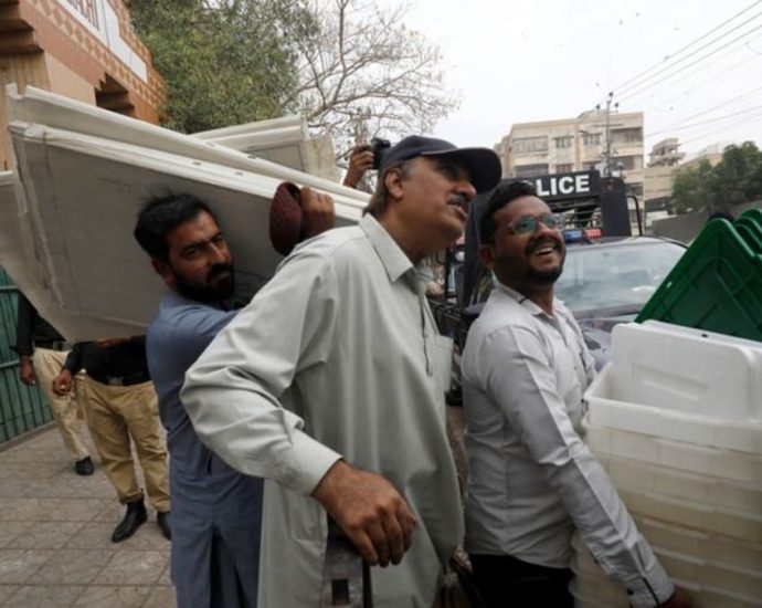 Pakistan election 2024: Who is running and what are the key issues?