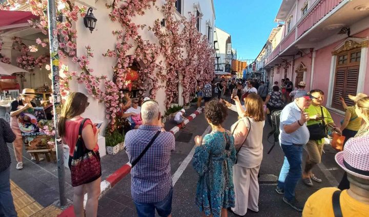 Phuket to receive 49k tourists per day during CNY