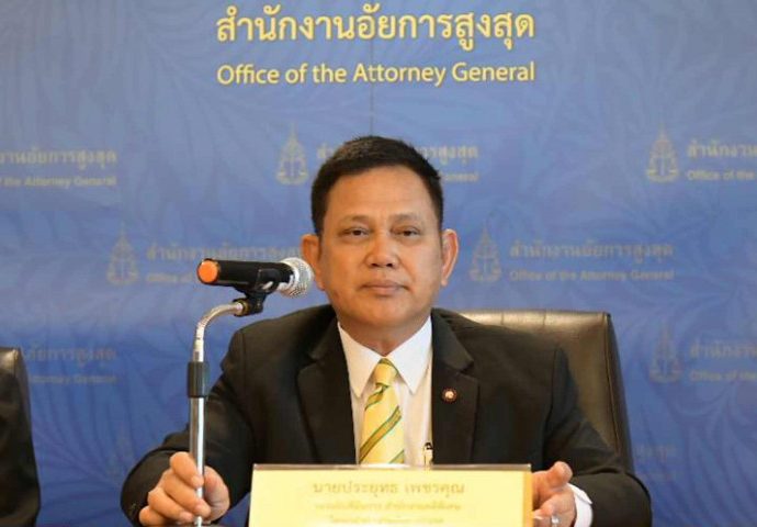 Prosecutors say threatened by police suspected in gambling case