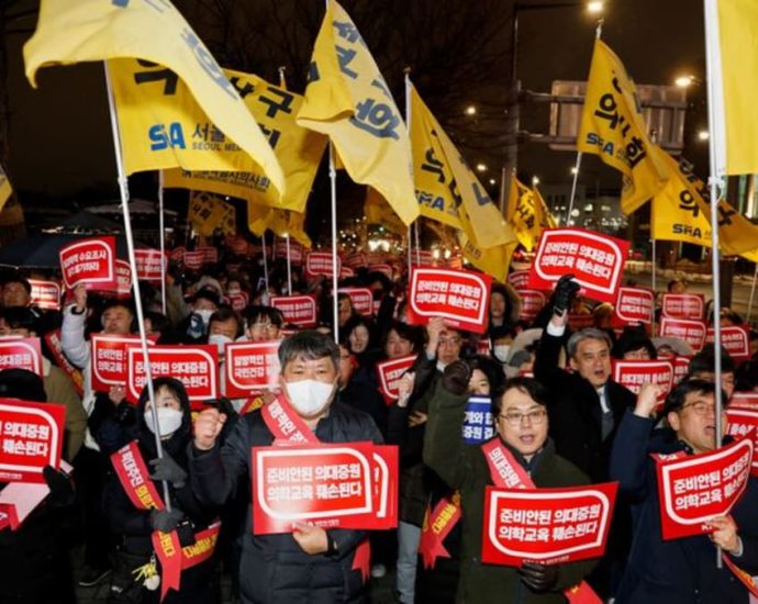 South Korean hospitals extend working hours to tackle doctors’ protest