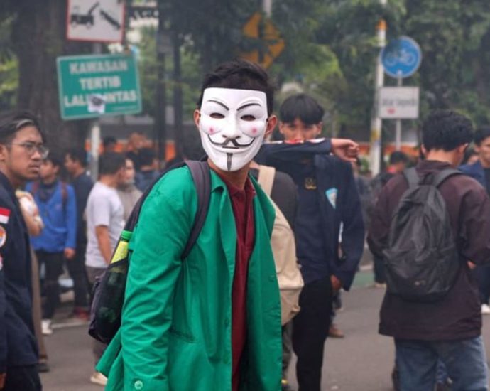 Students in Indonesia plan to protest alleged poll interference