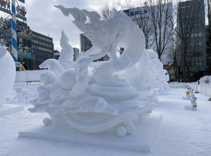 Thai artists shine at Japan snow sculpture competition