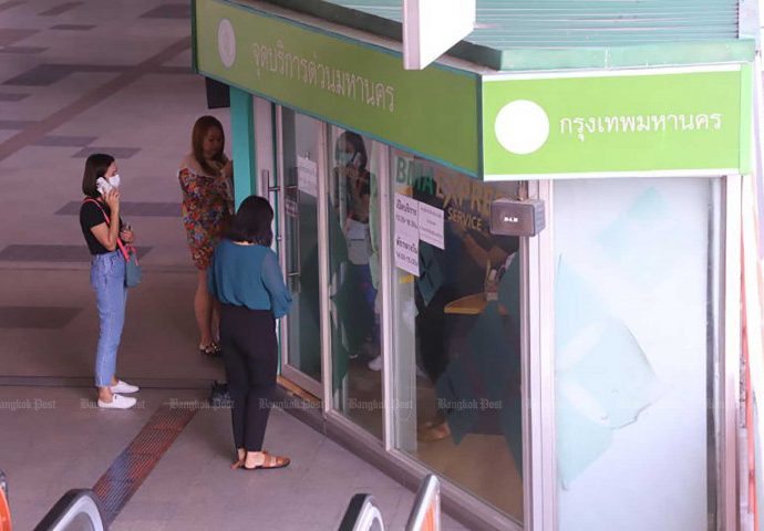Thailand’s population falls slightly