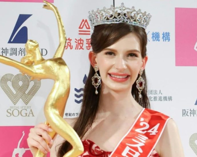 Ukraine-born Miss Japan gives up crown amid affair scandal