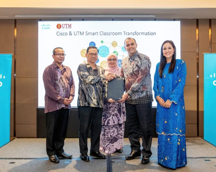 Universiti Teknologi Malaysia and Cisco redefine learning with smart classroom transformation