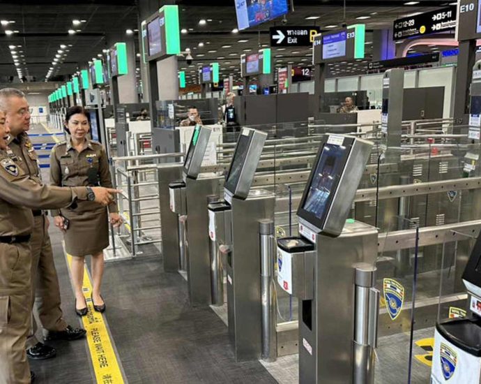 Visa-free entry extended for Kazakhs