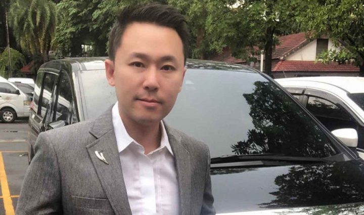 “Bribe gang” linked to cops