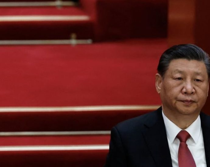 China's President Xi meets US executives in Beijing as investment wanes