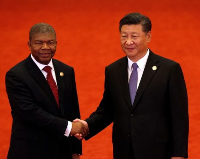 China’s Xi willing to work with Angola as it moves on from oil