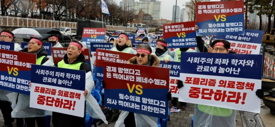 CNA Explains: Why thousands of doctors in South Korea are striking – and defying deadlines to return to work