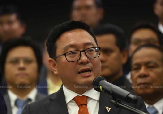 Debate on government’s performance to include Thaksin issue