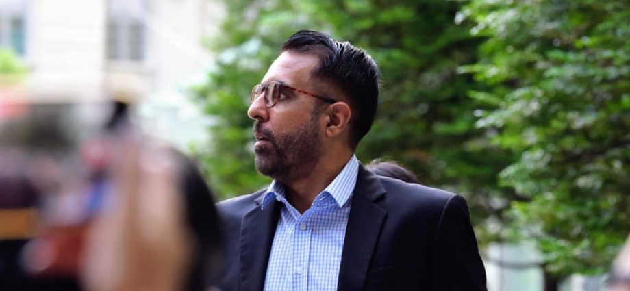 Developing: Pritam Singh arrives at State Courts for case believed linked to perjury investigation