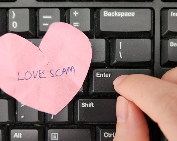 Man thought he was dating Korean woman but really was helping scammer launder S,000, gets jail