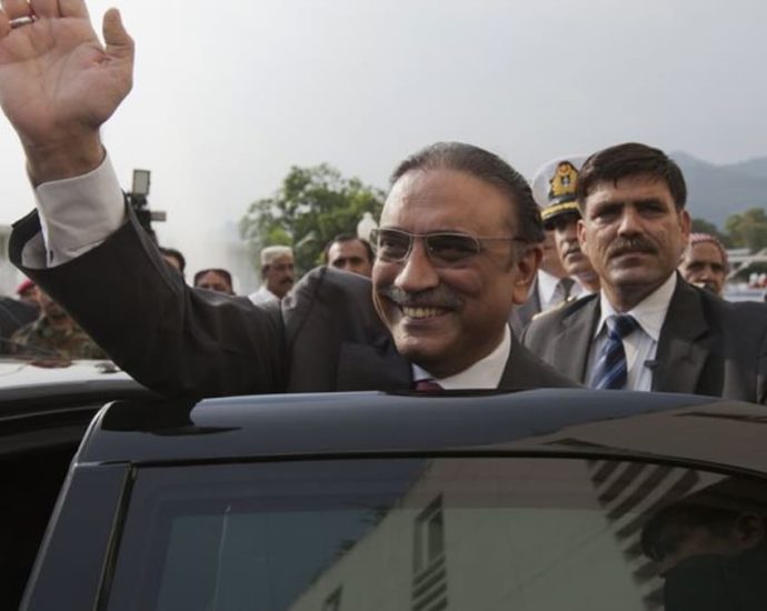 Pakistan’s former president Zardari wins another term