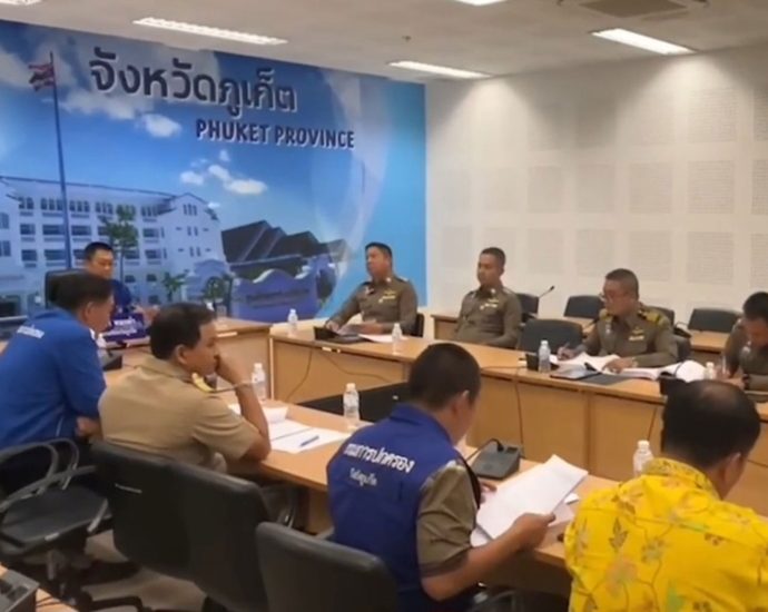 Phuket officials want beach bully’s visa revoked