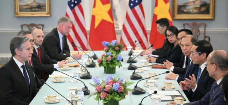 Seeing US ties, Vietnam appeals for 'market economy' status