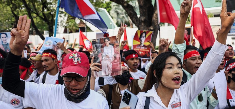 Thai MPs hold Myanmar seminar over junta’s objection