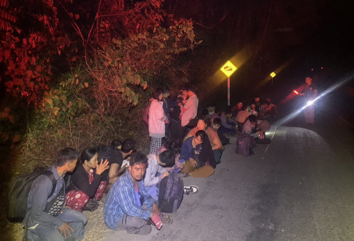 14 Myanmar illegal workers injured as truck overturns
