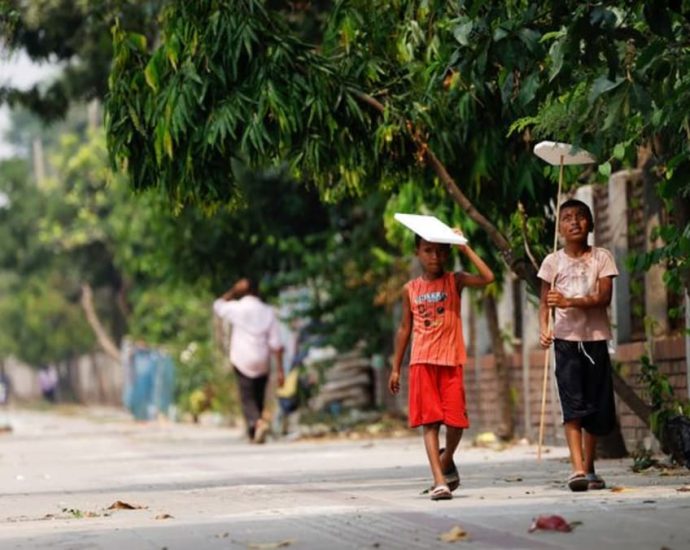 Bangladesh again shuts schools due to heatwave