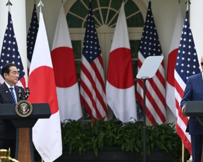 Biden, Japan’s Kishida pledge united front versus China