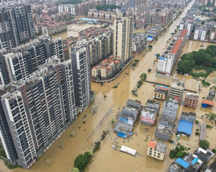 China issues highest-level rainstorm warning after deadly floods