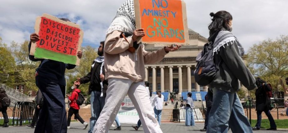 Columbia University president faces vote of confidence as protests spread