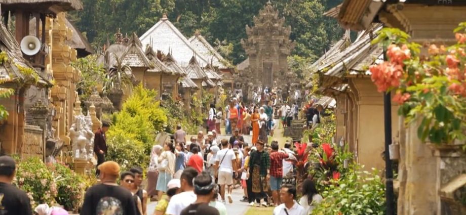 Faced with overtourism, is Bali becoming a paradise lost?