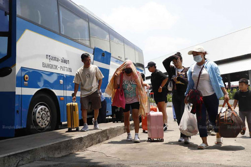 Government hails Songkran public transport feat