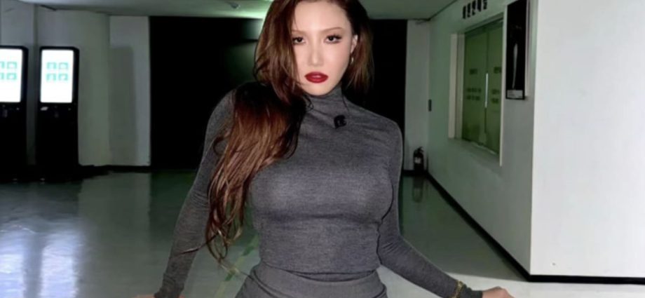 Hwasa of K-pop group Mamamoo to perform in Singapore in June