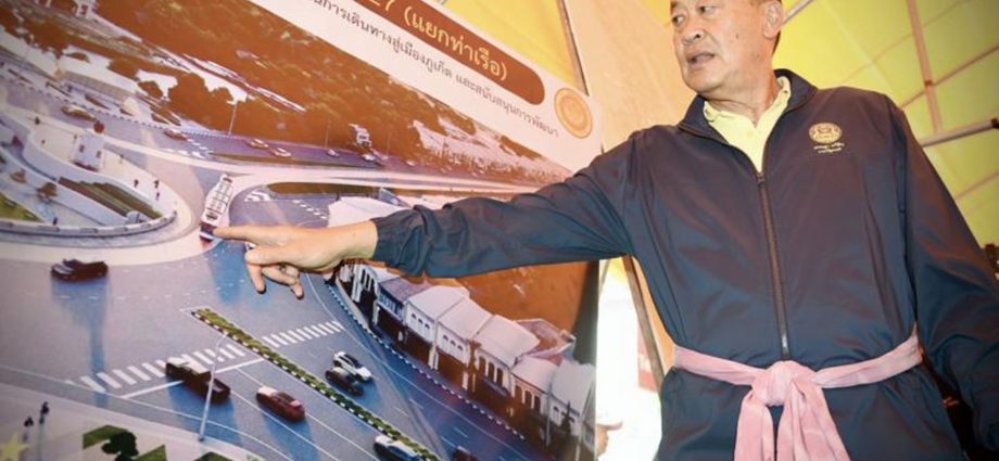 PM reviews plans to fix Phuket traffic
