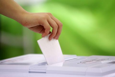 South Korea: Arrest after 40 spy cameras found in polling stations