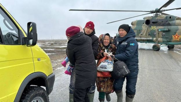 'Worst floods in decades' hit Kazakhstan and Russia