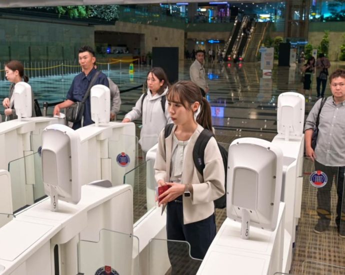 All foreigners arriving in Singapore can now use automated lanes at Changi Airport without prior enrolment