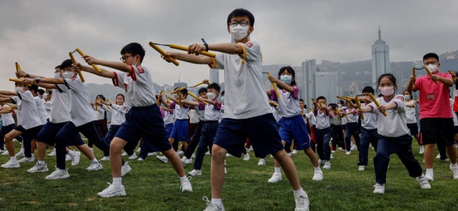 China launches campaign to halt school bullying, excessive homework