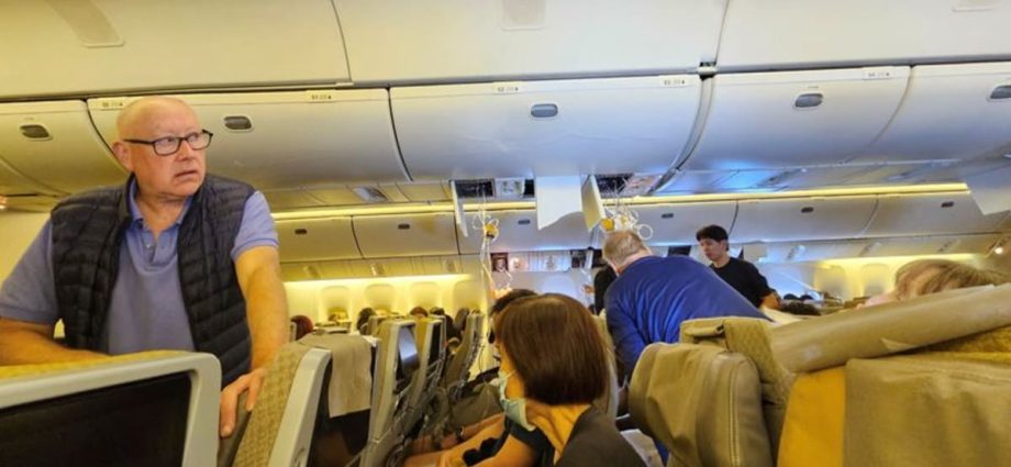 CNA Explains: How often does extreme turbulence occur, and how did it affect flight SQ321?