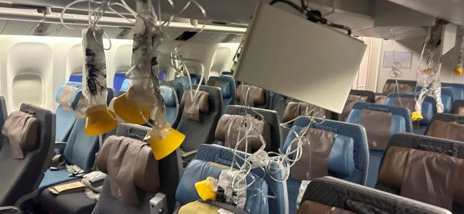 Commentary: SQ321 is a warning for airlines to buckle up for more turbulence