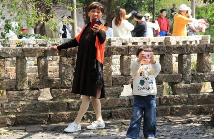 Domestic tourism soars in China but foreigners stay away