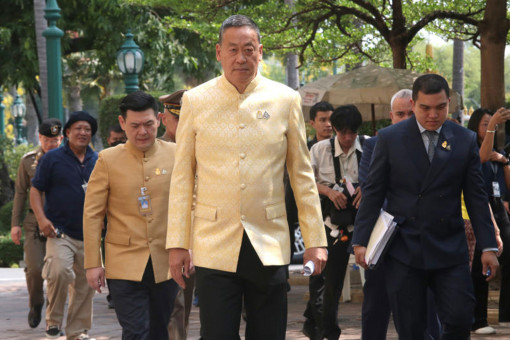 Govt speeds up help for fire victims