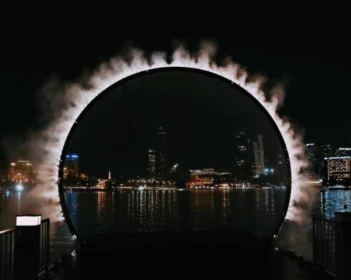 i Light Singapore 2024: First look at the installations, including a ring of mist at Marina Bay