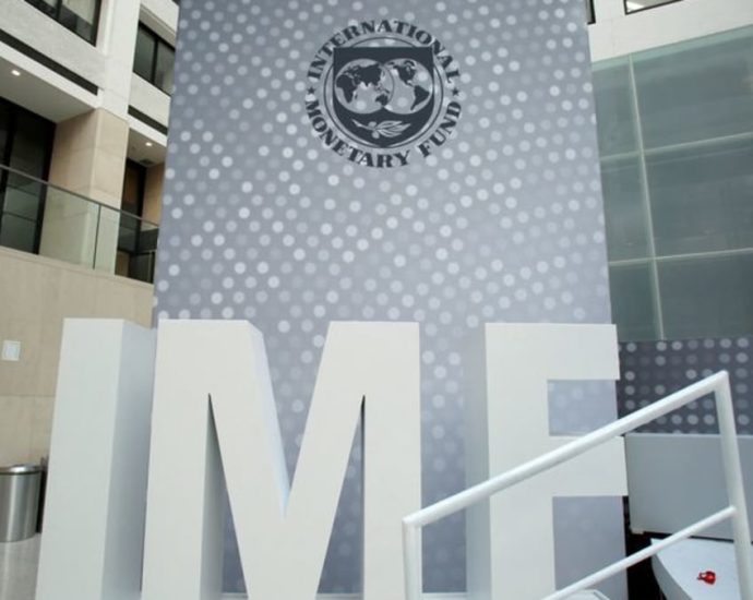 IMF says its mission will visit Pakistan this month to discuss new loan