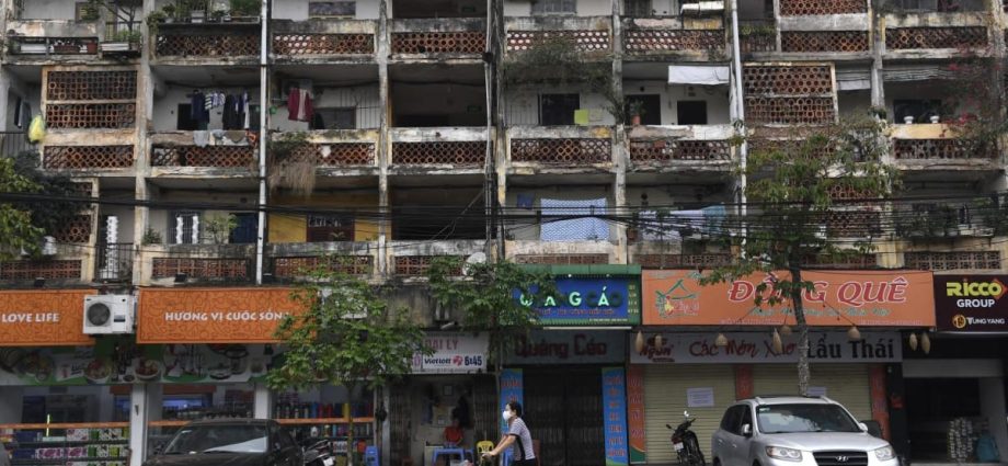 Large apartment fire in central Hanoi kills 14 people: Report