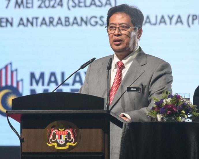 Malaysia unveils financial incentives for anti-graft whistleblowers amid country’s RM277b loss to corruption