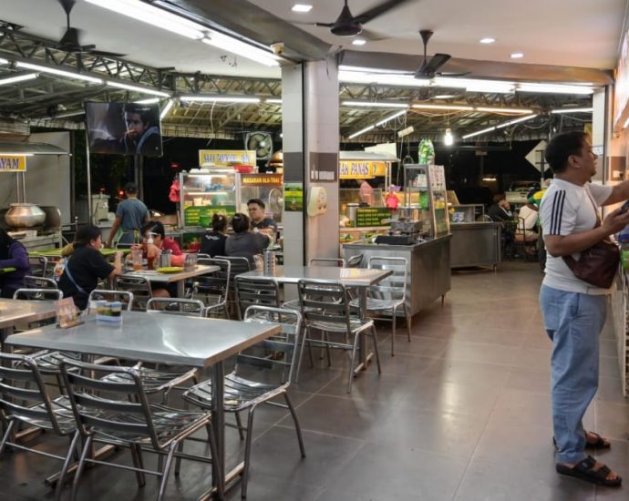 Malaysia’s 24-hour eateries urged to cut hours to tackle obesity concerns, but locals lack appetite for change