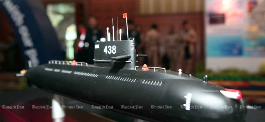 Navy submarine deal back on track
