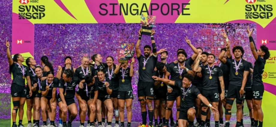 New Zealand double up at Singapore sevens