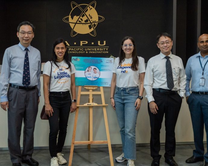 Nicol David Organisation, APU empower the unprivileged with digital skills