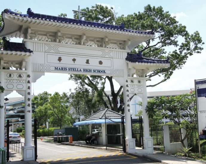 Parents navigate logistical issues as Maris Stella primary school prepares for morning and afternoon sessions