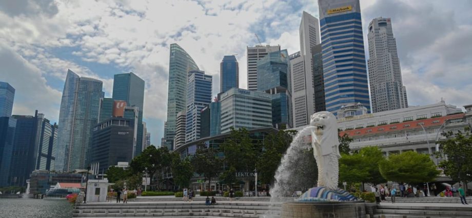 Singapore maintains 2024 GDP growth forecast at 1% to 3%; economy grew 2.7% in Q1