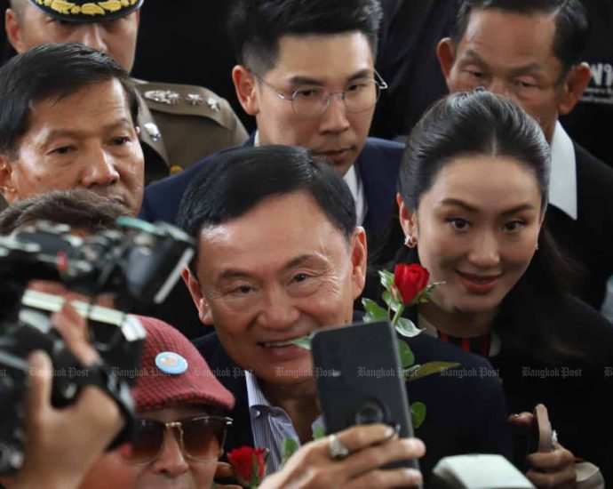 Thaksin to be indicted on lese majeste charge